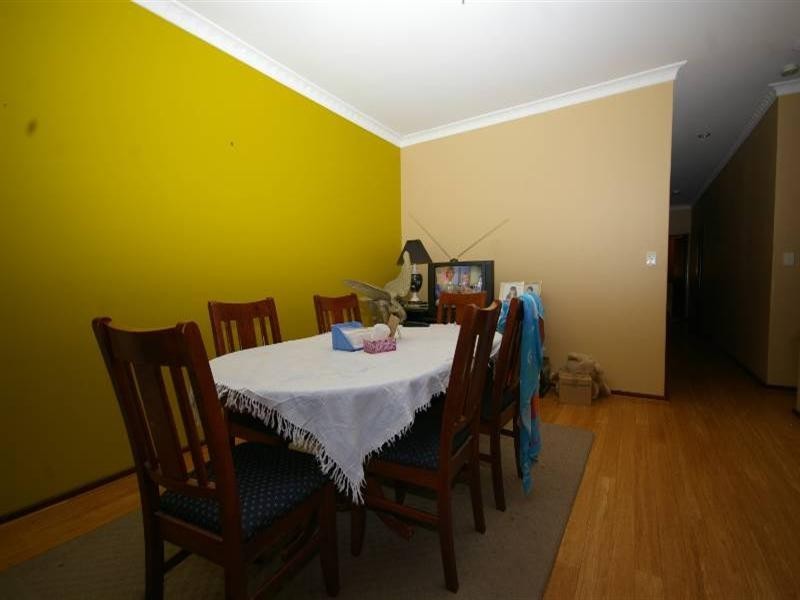 17 Island Retreat, Ballajura WA 6066