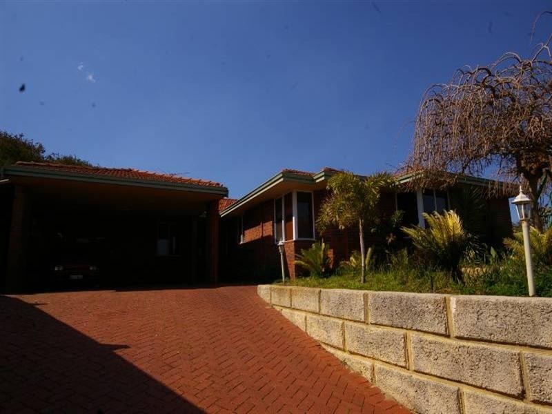 17 Island Retreat, Ballajura WA 6066
