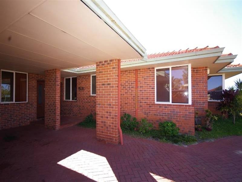 17 Island Retreat, Ballajura WA 6066