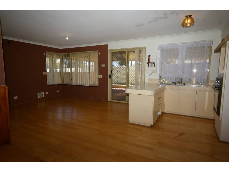 2 Boab Court, Alexander Heights WA 6064