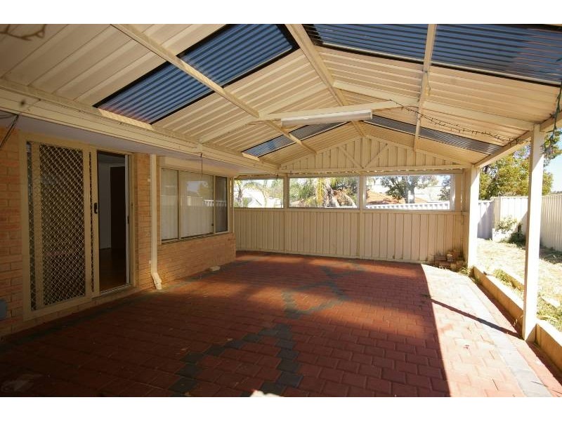 2 Boab Court, Alexander Heights WA 6064