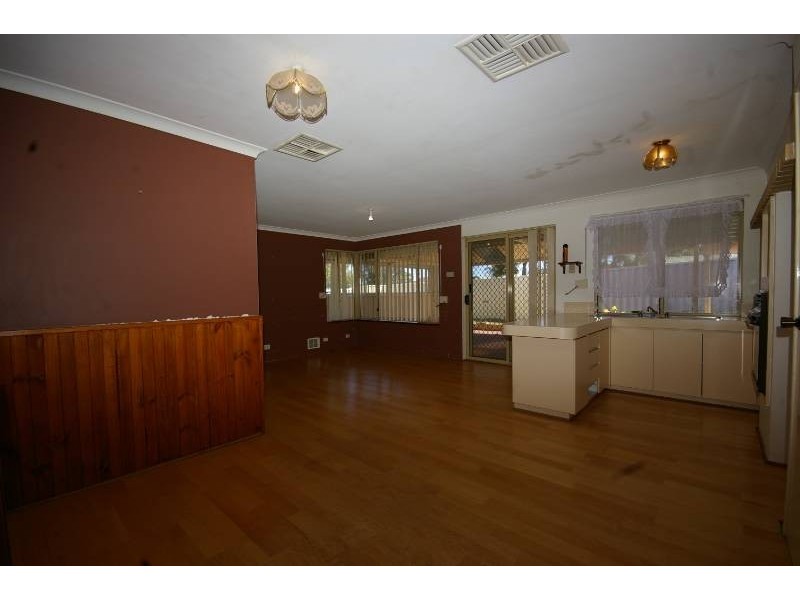 2 Boab Court, Alexander Heights WA 6064