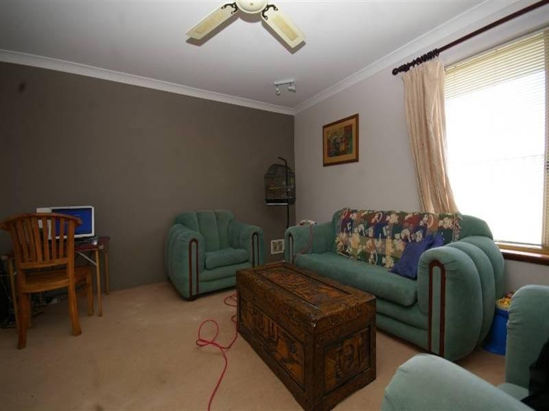 19a Island Retreat, Ballajura WA 6066