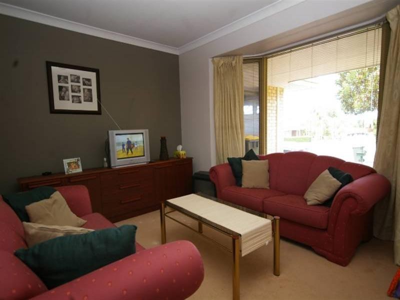 19a Island Retreat, Ballajura WA 6066