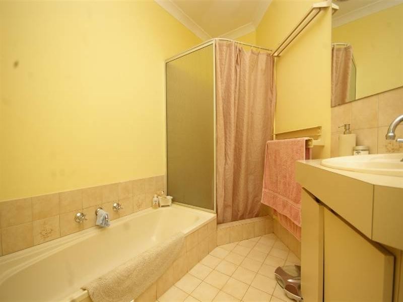 19a Island Retreat, Ballajura WA 6066