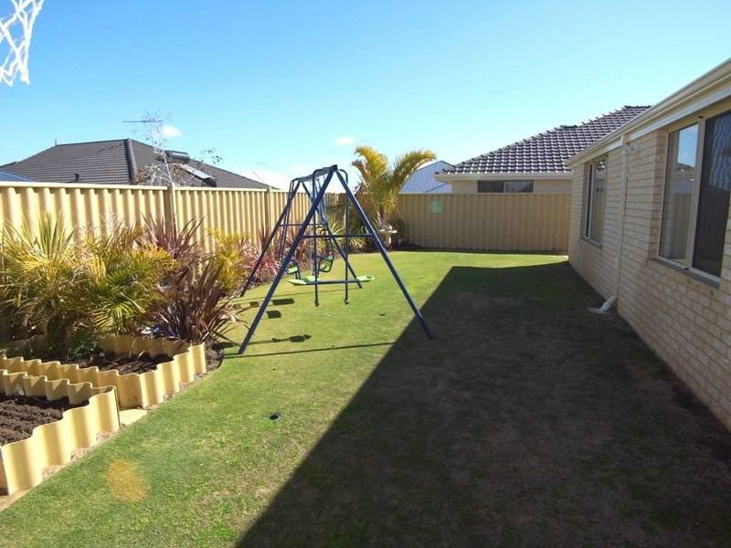 15 Portland Way, Ridgewood WA 6030