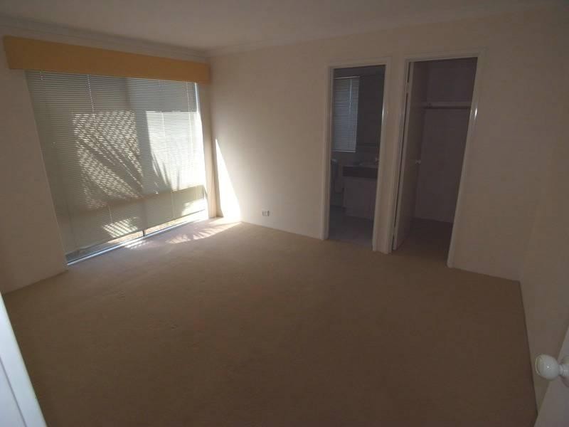 17 Midland Elbow, Mindarie WA 6030