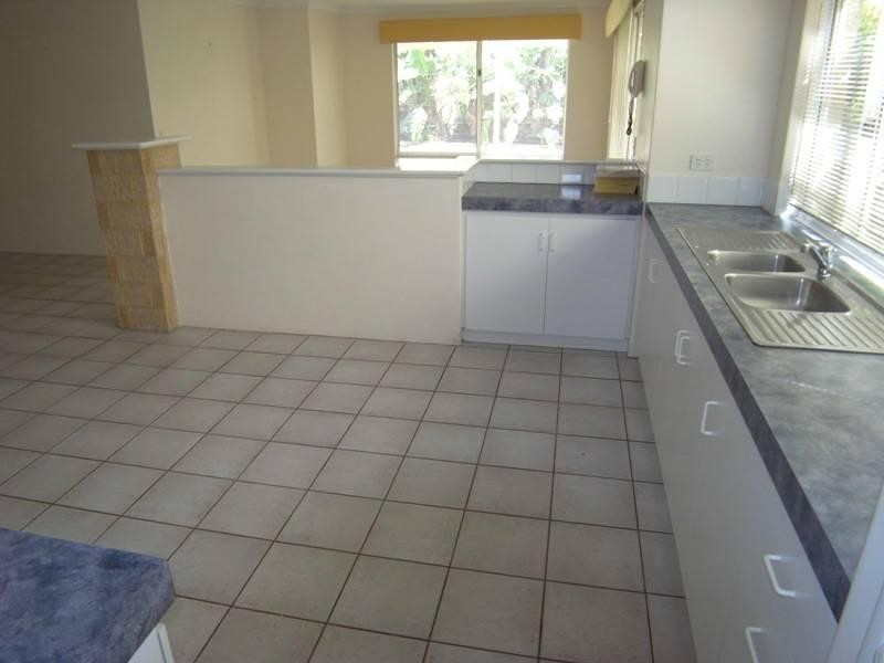 17 Midland Elbow, Mindarie WA 6030