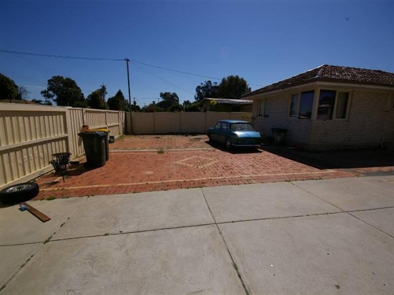 41 Tendring Way, Girrawheen WA 6064