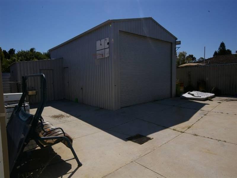 41 Tendring Way, Girrawheen WA 6064