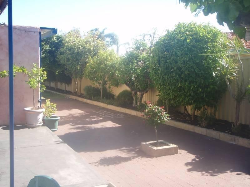 Girrawheen WA 6064