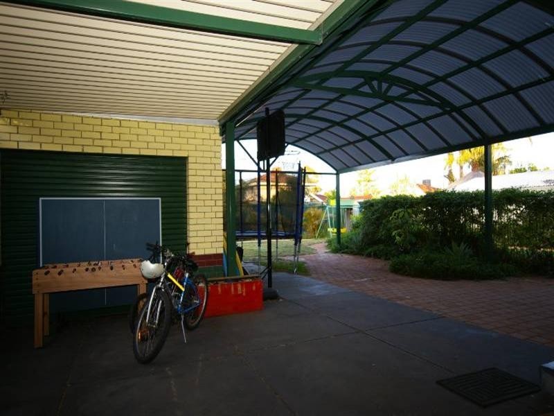 574 Light Street, Dianella WA 6059