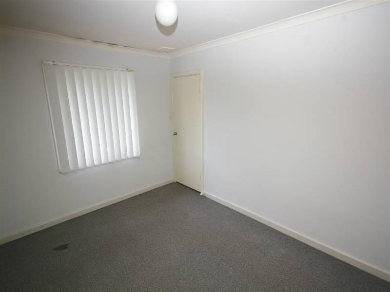 29 Stroughton Road, Westminster WA 6061