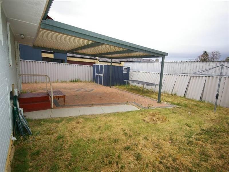 29 Stroughton Road, Westminster WA 6061