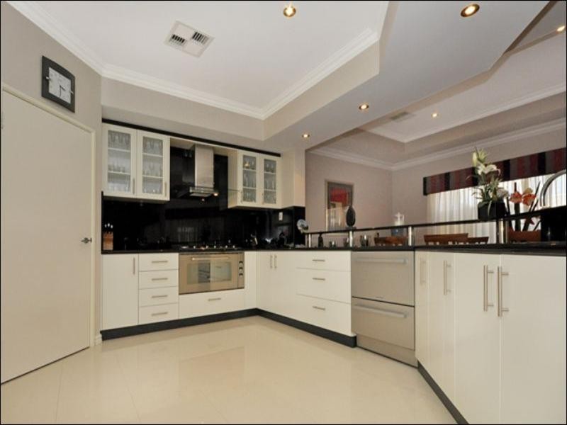 5 Eider Lane, Beechboro WA 6063