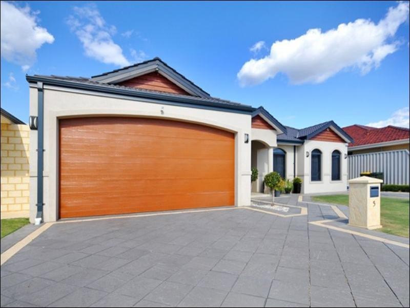 5 Eider Lane, Beechboro WA 6063
