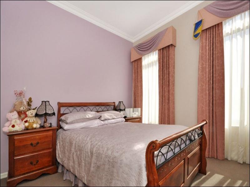 5 Eider Lane, Beechboro WA 6063