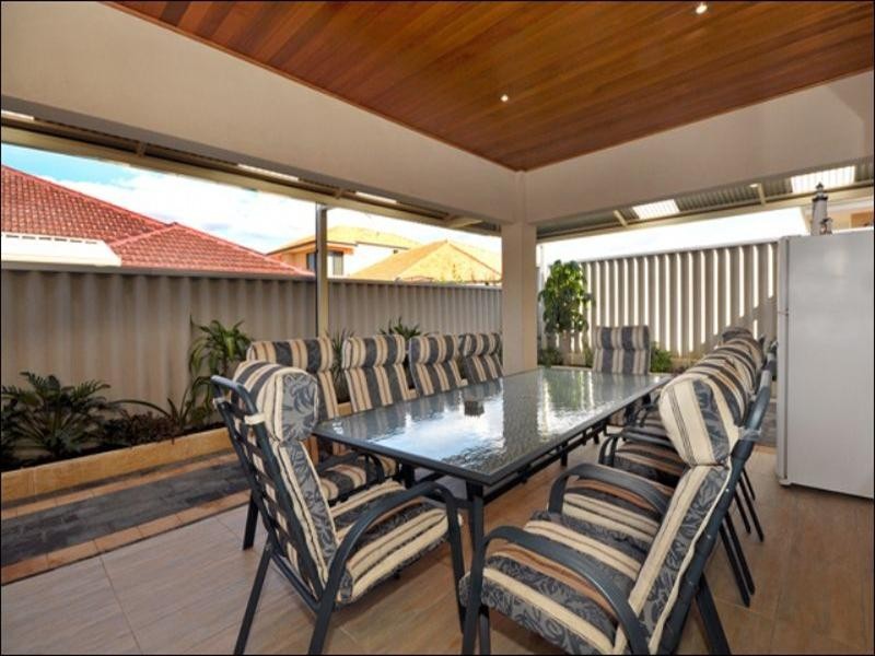 5 Eider Lane, Beechboro WA 6063