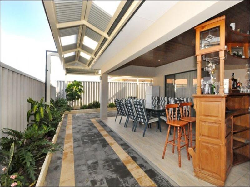 5 Eider Lane, Beechboro WA 6063