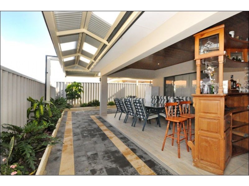 5 Eider Lane, Beechboro WA 6063