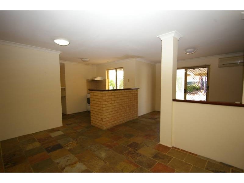 14 Teviot Place, Beechboro WA 6063