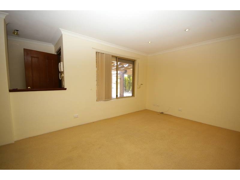 14 Teviot Place, Beechboro WA 6063