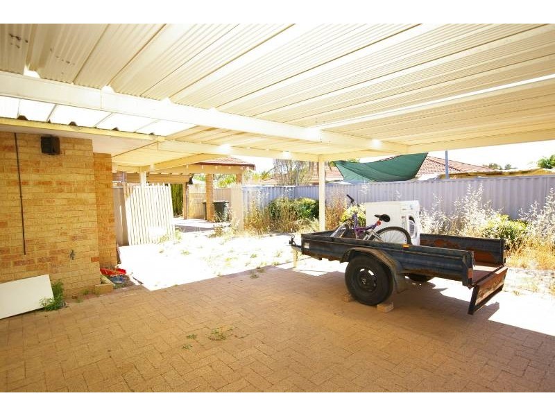 14 Teviot Place, Beechboro WA 6063