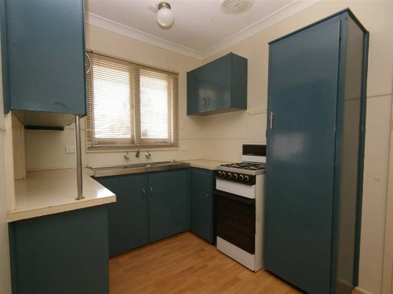 8 Ashcroft Way, Balga WA 6061