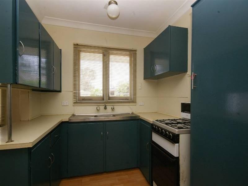 8 Ashcroft Way, Balga WA 6061