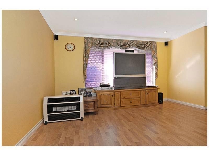 89 Meadowview Drive, Ballajura WA 6066