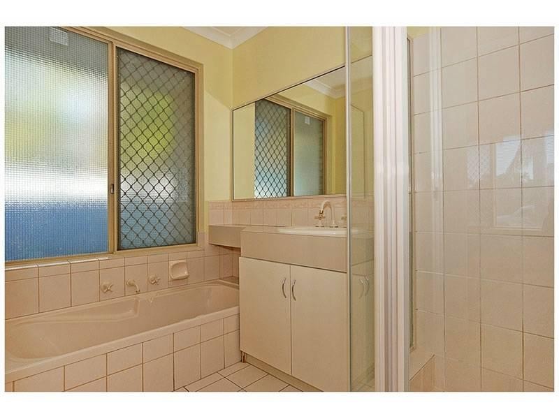 89 Meadowview Drive, Ballajura WA 6066