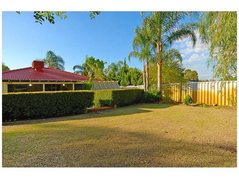 89 Meadowview Drive, Ballajura WA 6066