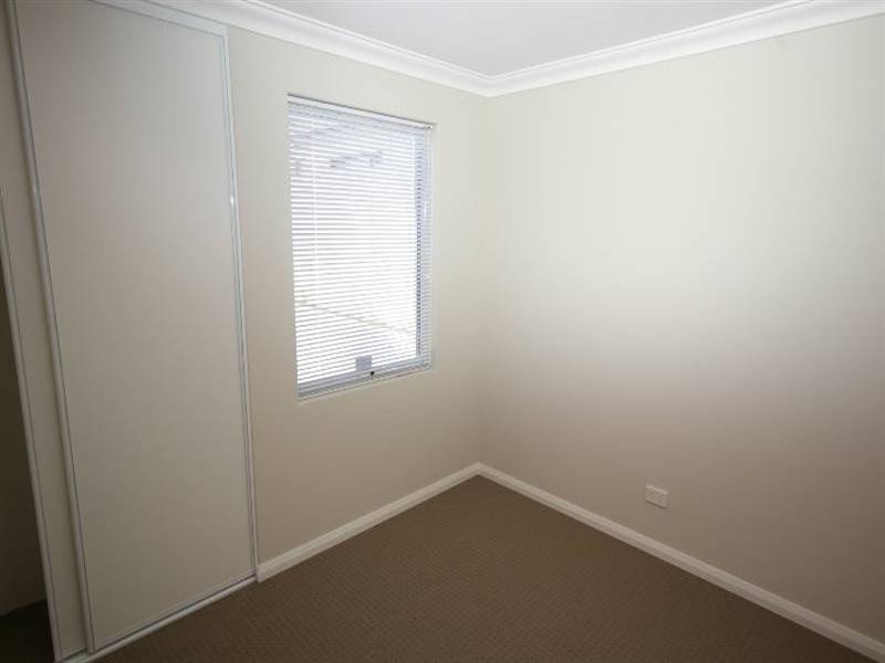 12c Findon Crescent, Westminster WA 6061