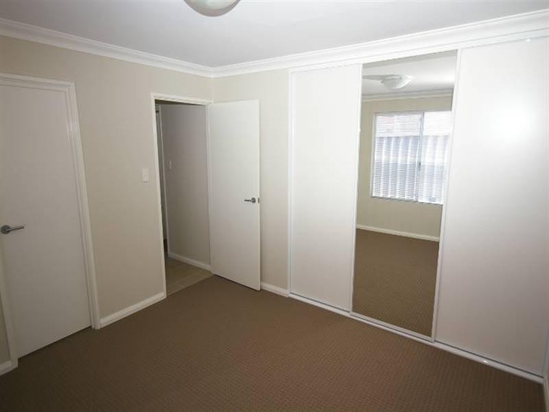 12c Findon Crescent, Westminster WA 6061