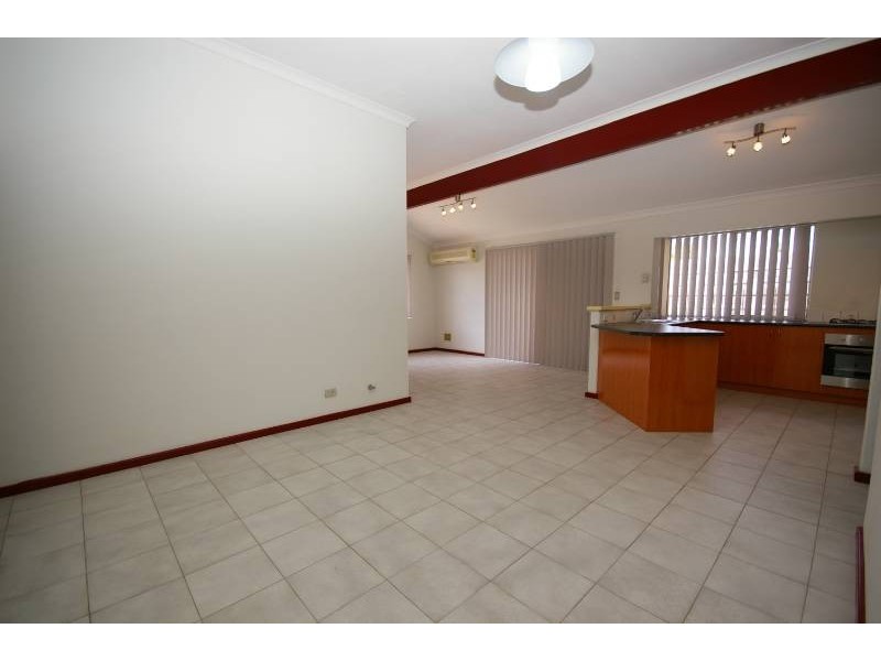 134 Ravenswood Drive, Nollamara WA 6061