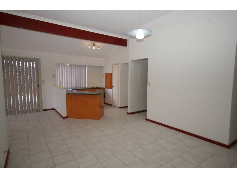 134 Ravenswood Drive, Nollamara WA 6061