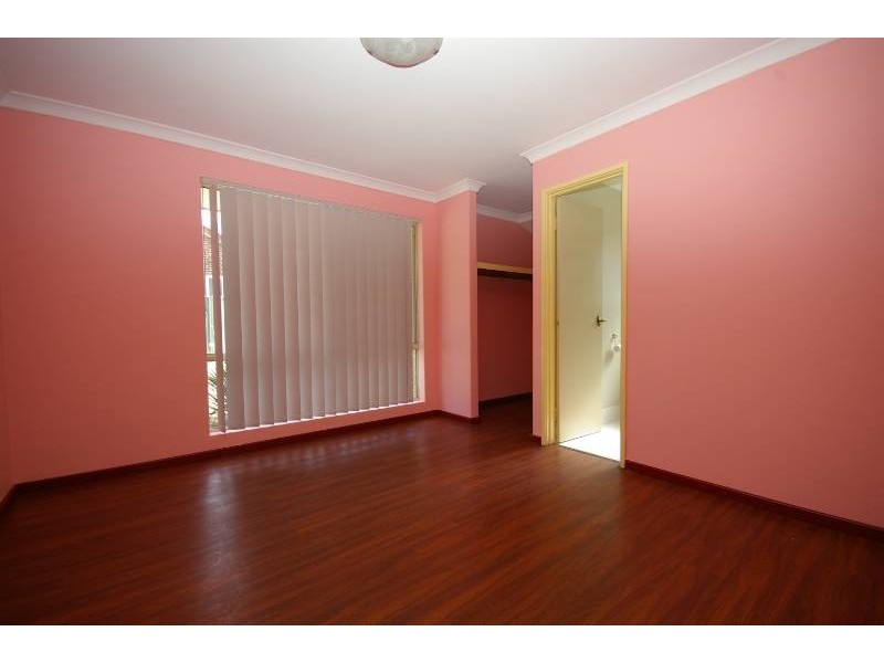 134 Ravenswood Drive, Nollamara WA 6061