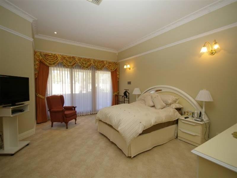74 Shillington Way, Wanneroo WA 6065