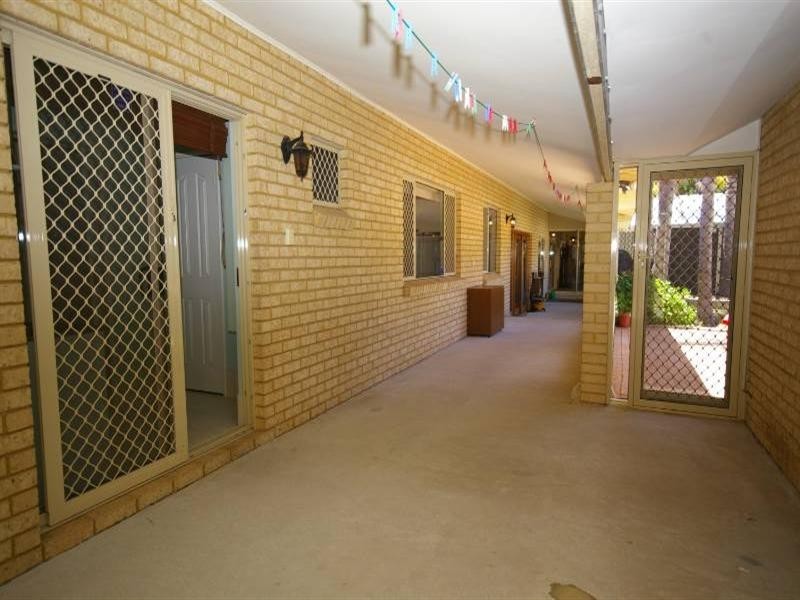 74 Shillington Way, Wanneroo WA 6065
