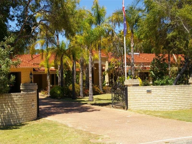 74 Shillington Way, Wanneroo WA 6065