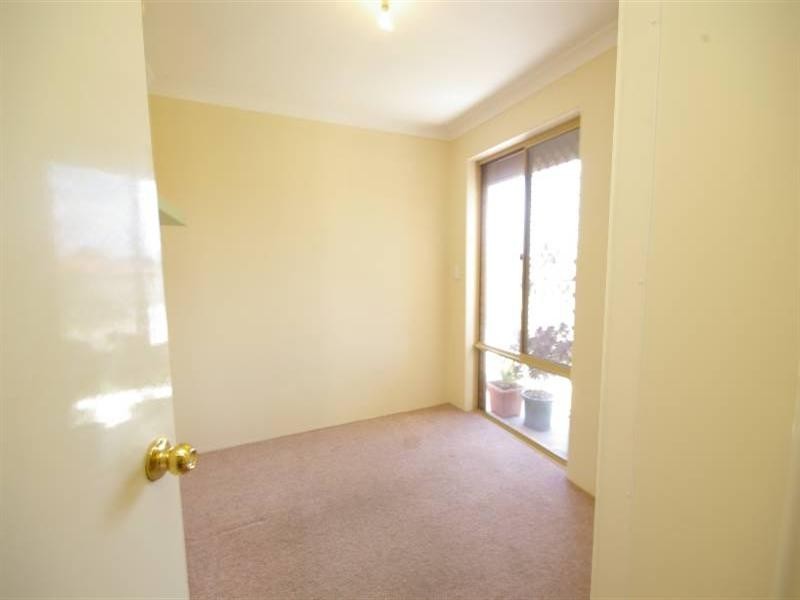 5 Bosberry Retreat, Mirrabooka WA 6061