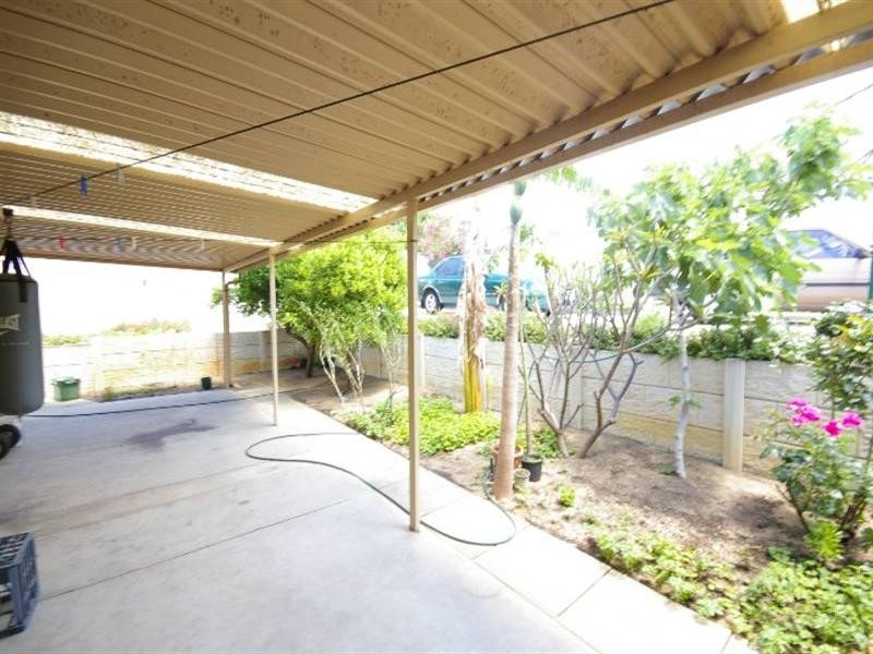 5 Bosberry Retreat, Mirrabooka WA 6061