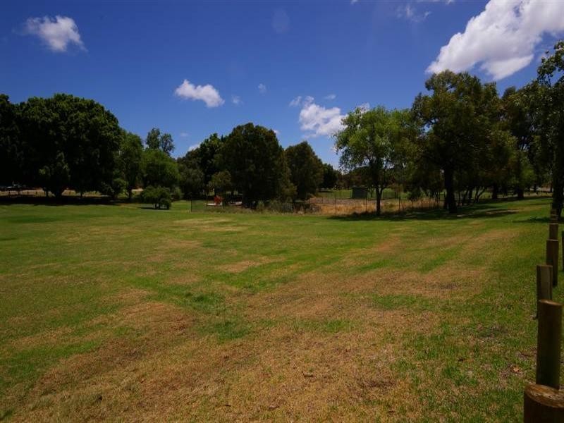 20 Manolas Way, Girrawheen WA 6064