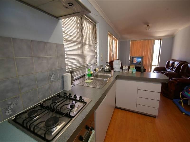 9 Fragrant Gardens, Mirrabooka WA 6061