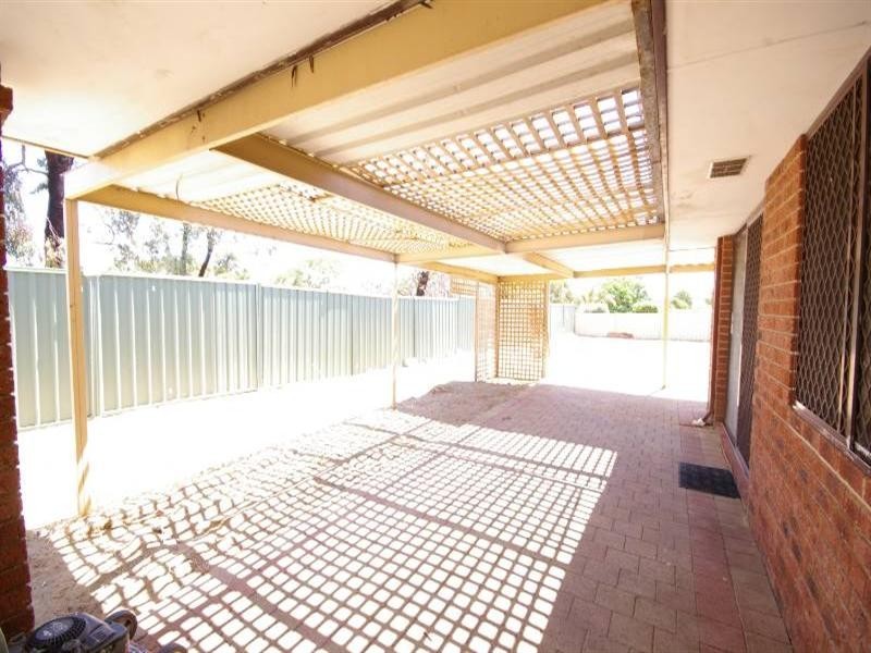 9 Fragrant Gardens, Mirrabooka WA 6061