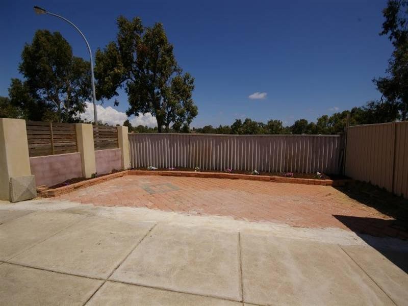 9 Fragrant Gardens, Mirrabooka WA 6061