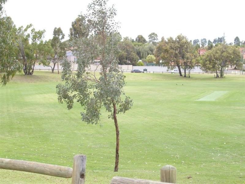 9 Fragrant Gardens, Mirrabooka WA 6061