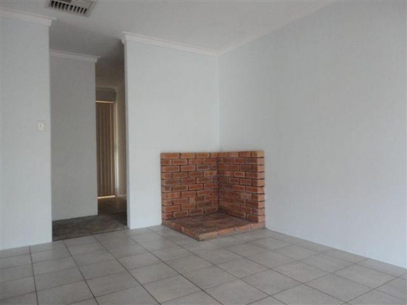 34 Glencoe Parade, Halls Head WA 6210