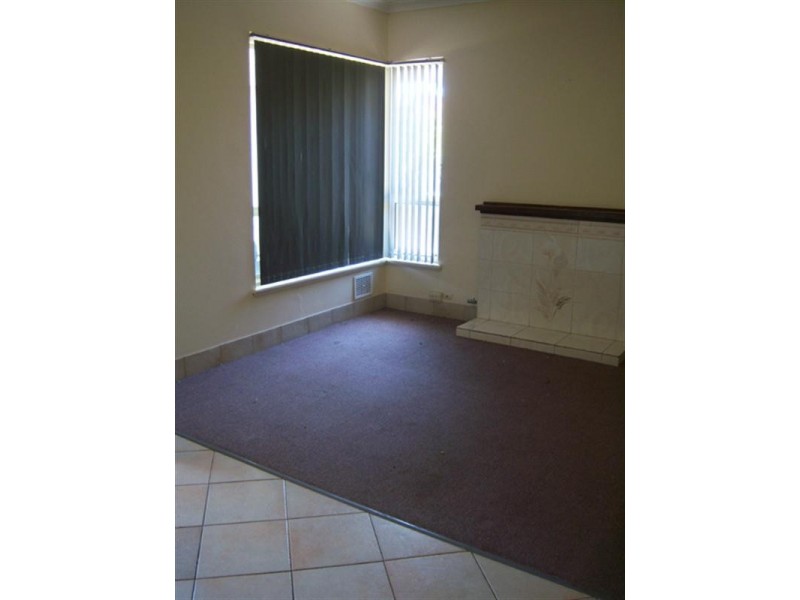 26 Hartfield Way, Westminster WA 6061