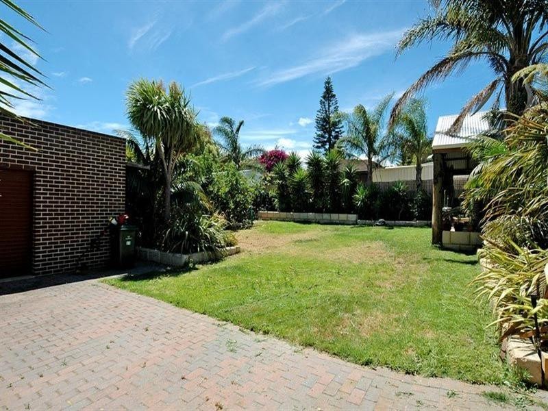 22 Greygum Crescent, Quinns Rocks WA 6030